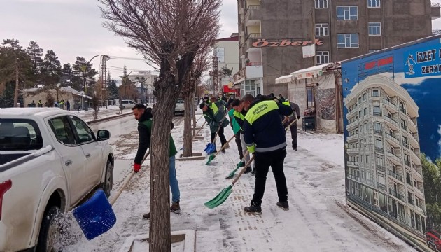 3 ilde 293 yerleşim biriminin yolu kapandı